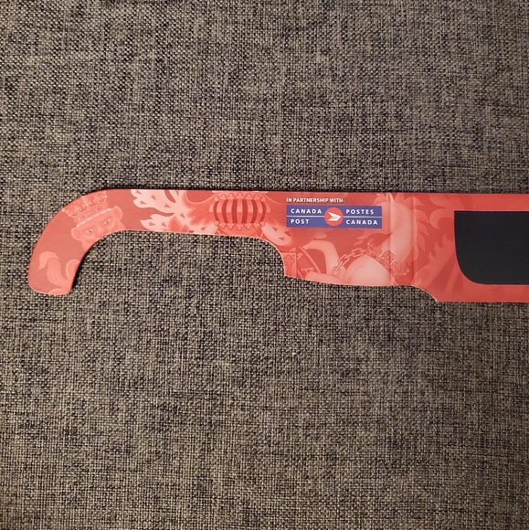 3D Glasses Canada Post Queen Elizabeth - Picture 2 of 7